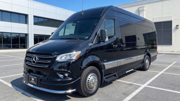 10 passenger sprinter van st paul