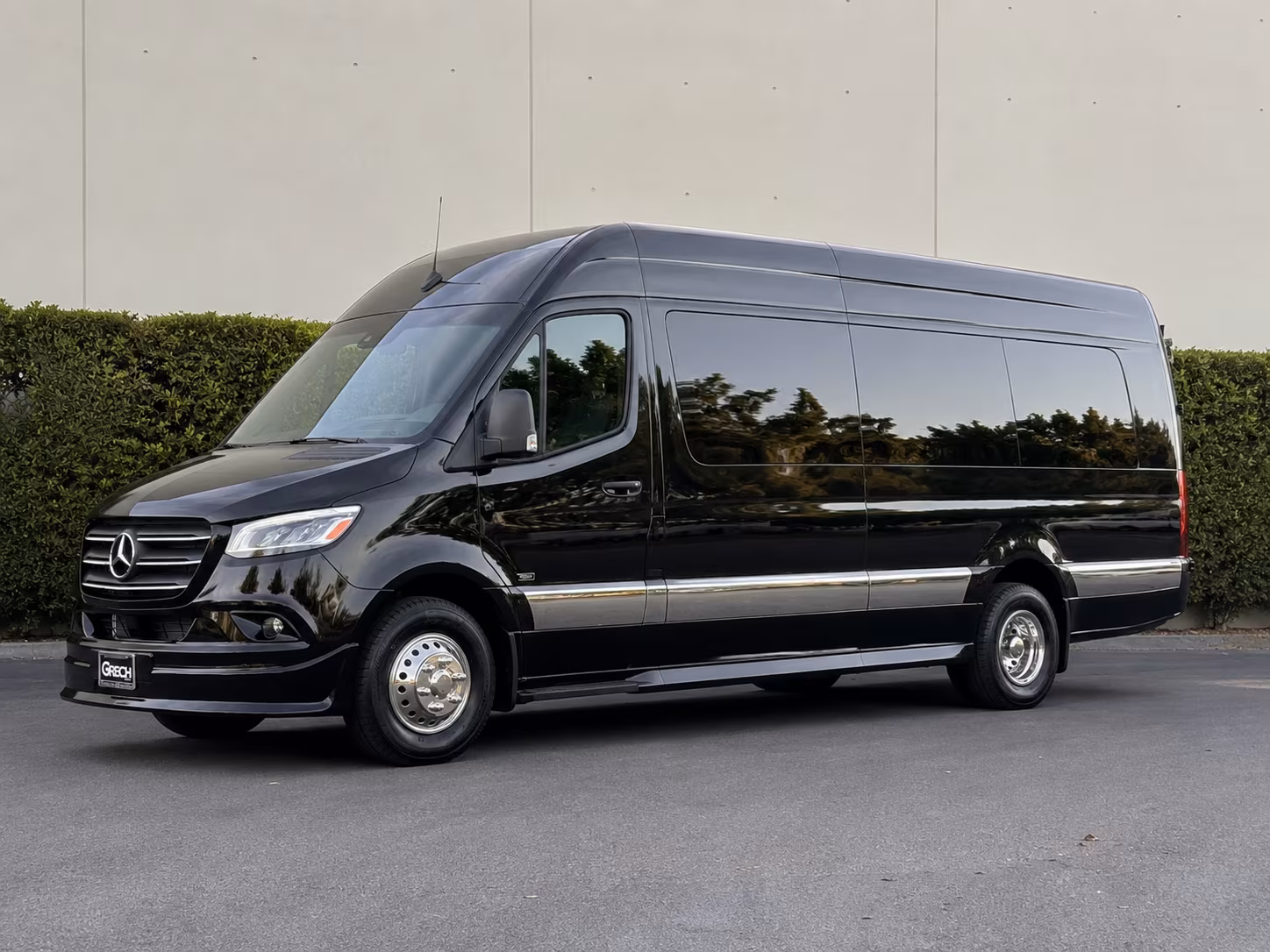 20 passenger sprinter van