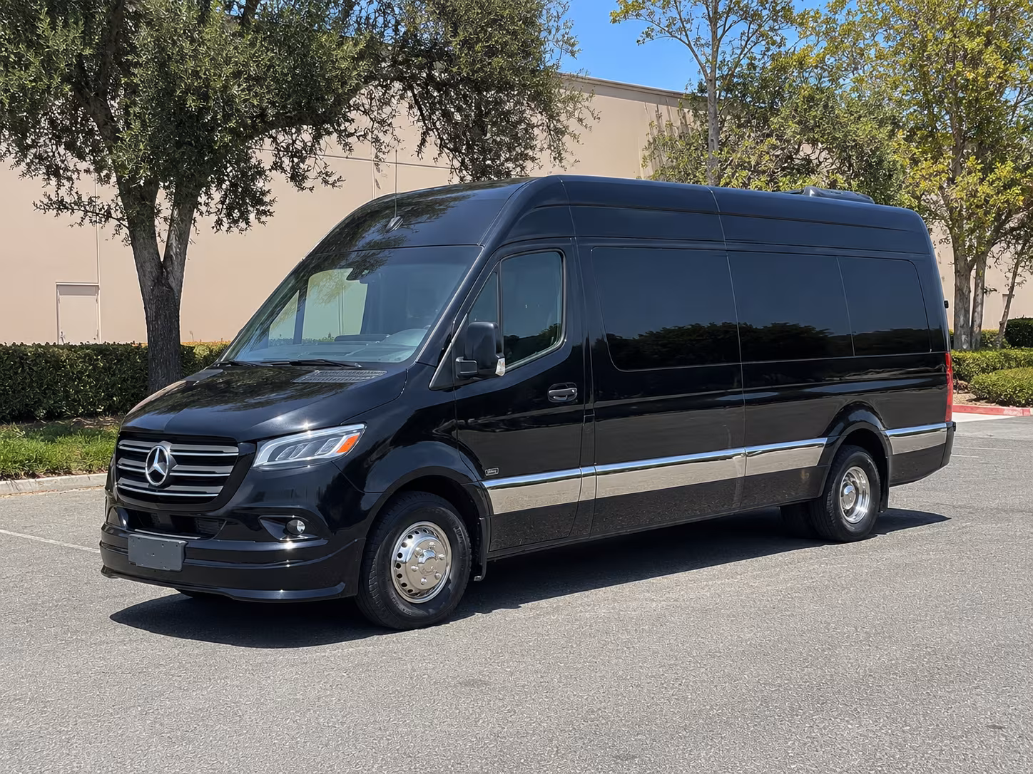 sprinter van rides to st paul s best prom photo spots and landmarks