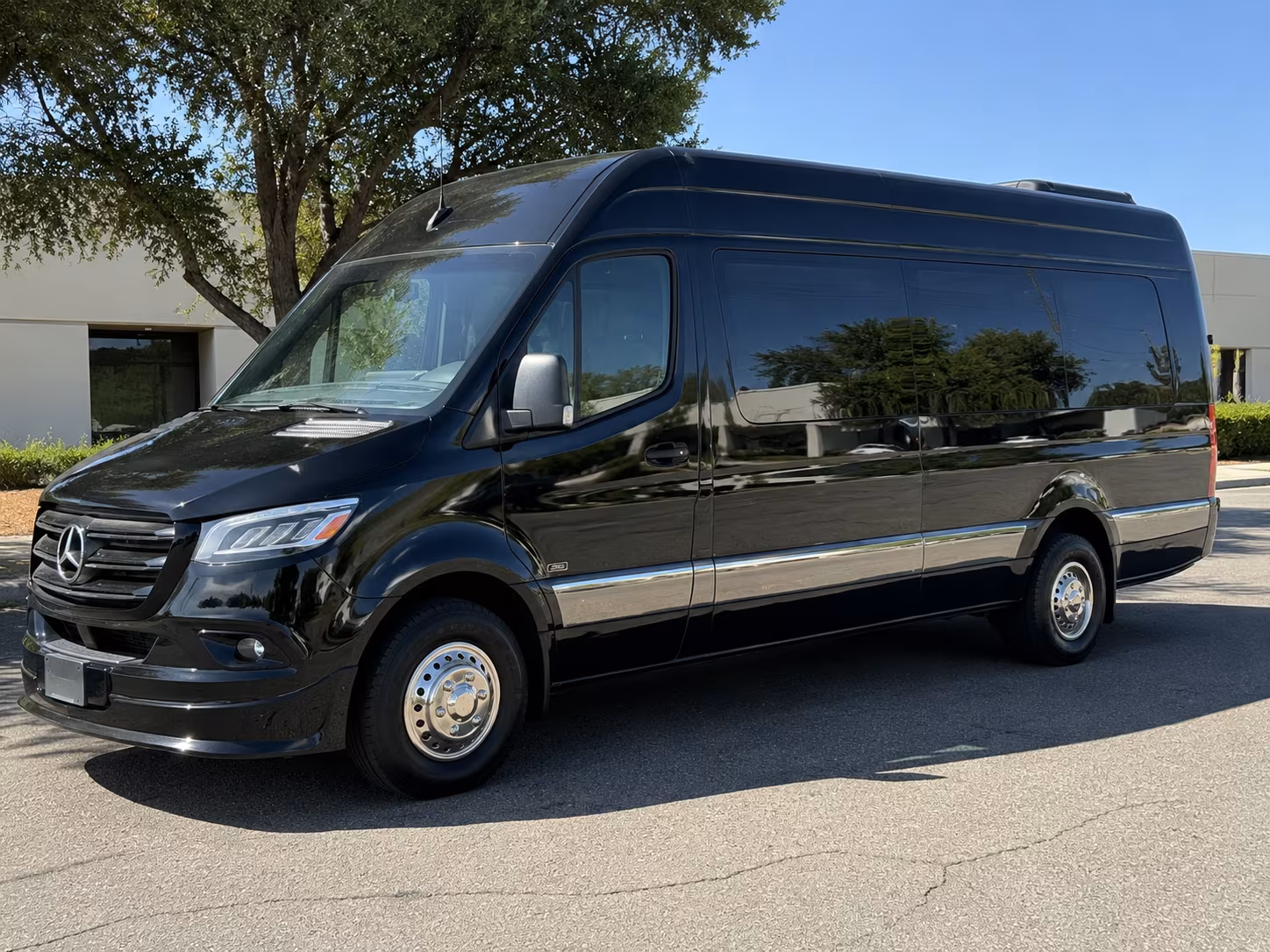 st paul 18 passenger sprinter van