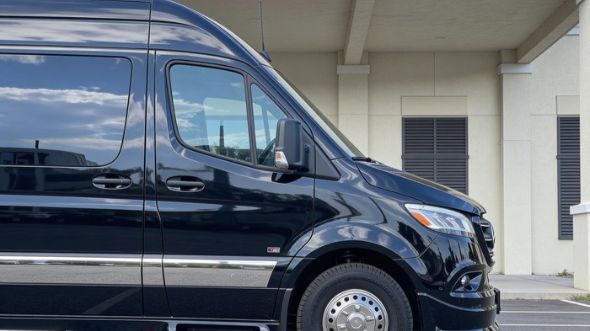 st paul 12 passenger sprinter van